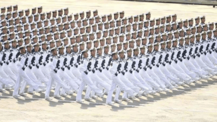 人民海军向前进,一场鼓舞人心的阅兵盛典,人民海军阅兵盛典,砥砺前行,展示海上强国风采