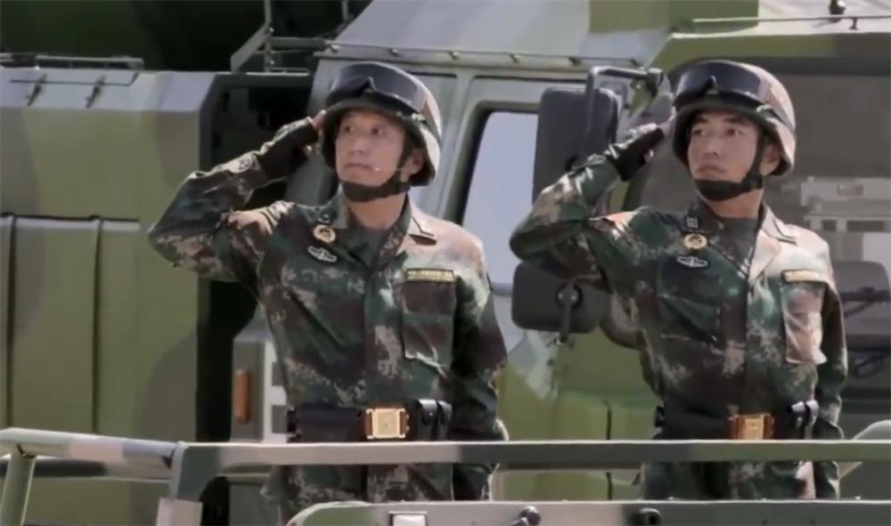 阅兵空军方队少将,荣耀与担当的象征,阅兵空军方队少将,荣耀与责任的象征