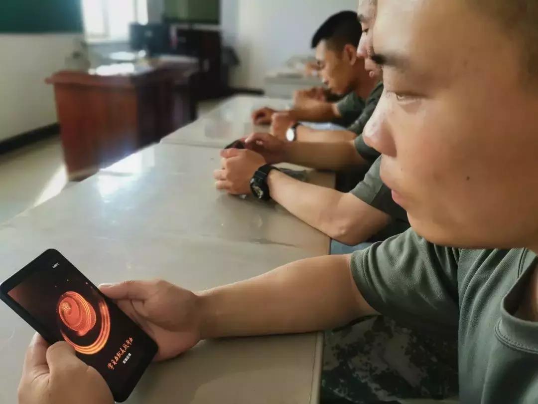 军事综合信息网与政工网,构建现代化军事通讯体系的关键要素,军事综合信息网与政工网,现代化军事通讯体系构建的核心要素