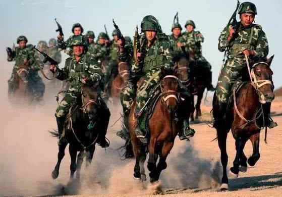 中国陆军最早建立于何年,历史沿革与演变,中国陆军最早建立年份及历史沿革与演变探究