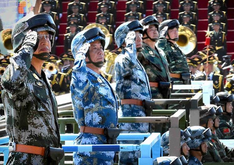 胜利大阅兵,凤凰视频展现军威之壮丽画卷,凤凰视频呈现,胜利大阅兵壮丽画卷,展现军威荣耀时刻