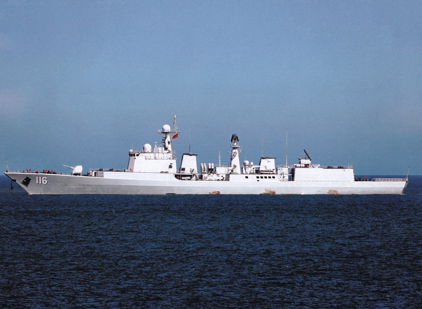 关于中国海军首艘现代战舰——051C驱逐舰的简介，中国海军首艘现代战舰，051C驱逐舰简介