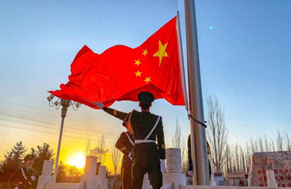 瓦良格号航母，是核动力还是传统动力？，瓦良格号航母动力类型解析，核动力还是传统动力？