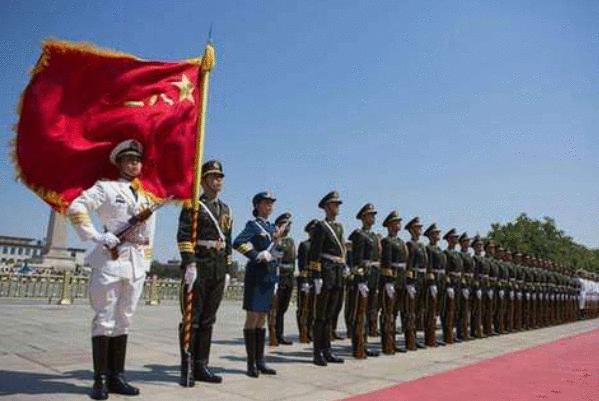 三军仪仗队女兵中队的程诚队长,三军仪仗队女兵中队队长程诚,巾帼不让须眉的领导力风采