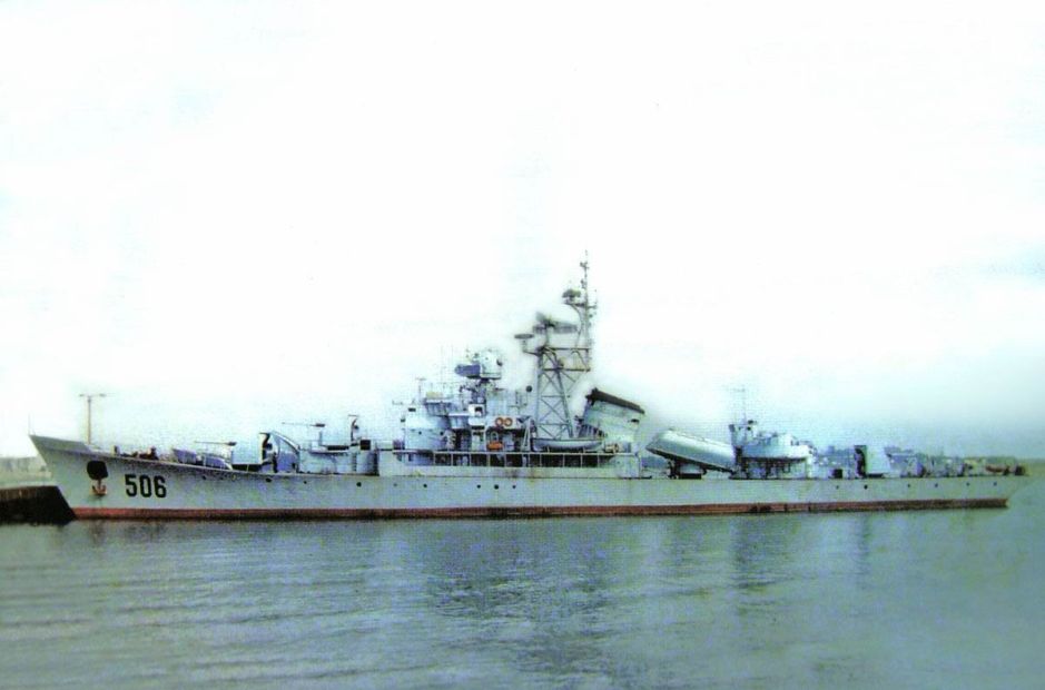 中国海军装备的历史演变与影响，中国海军装备的历史演变及其深远影响