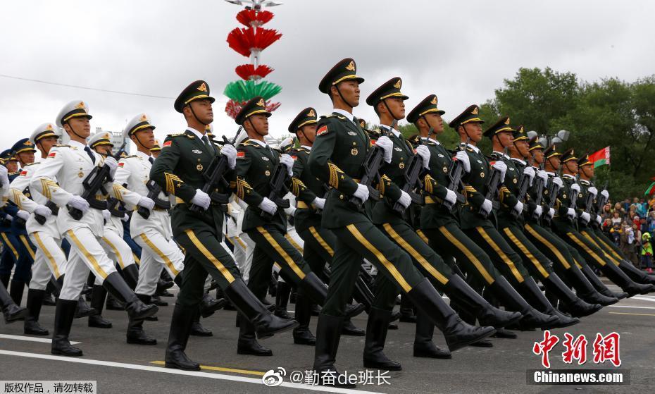 三军仪仗队参加国外阅兵,展现国家力量与荣耀,三军仪仗队海外阅兵展现国家力量与荣耀风采