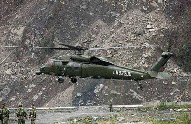 武直-20与黑鹰的差距,直升机领域的不同风采,武直-20与黑鹰直升机差异解析,直升机领域的独特风采对比