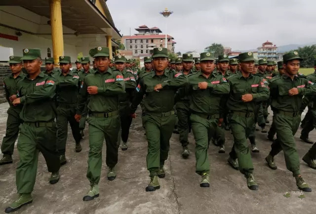 佤邦女兵跳舞视频,展现坚韧与柔美的力量,佤邦女兵舞蹈,力量与柔美的交织