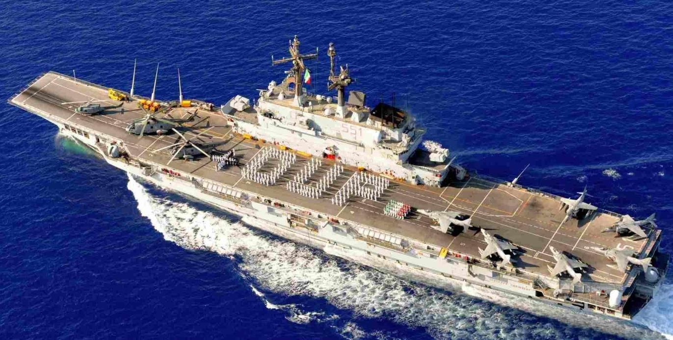 黄蜂级两栖攻击舰的9号舰,探索与解析,黄蜂级两栖攻击舰9号舰,深入探索与解析