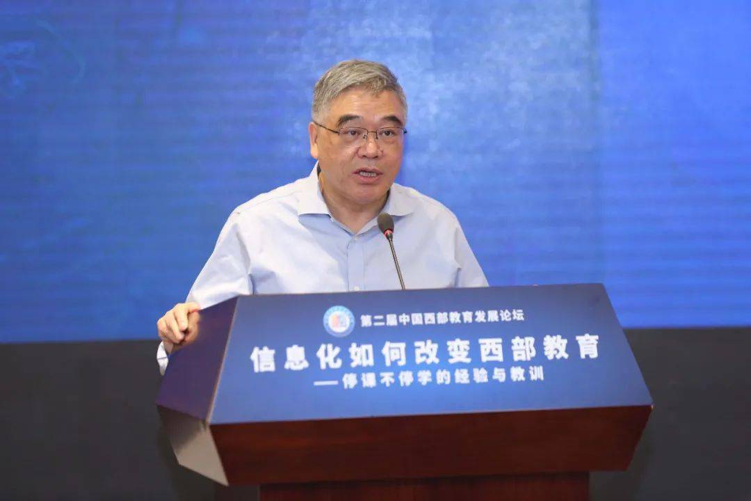 西部战区张旭东的父亲,一位军人背后的英雄身影,西部战区张旭东之父,军人荣耀背后的英雄身影