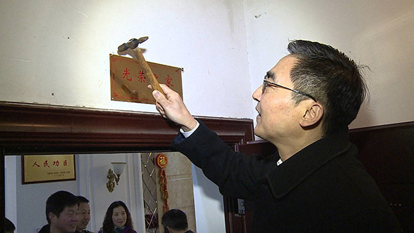 官东的英雄事迹,无畏救援,彰显人性光辉,官东英勇救援,无畏精神彰显人性光辉