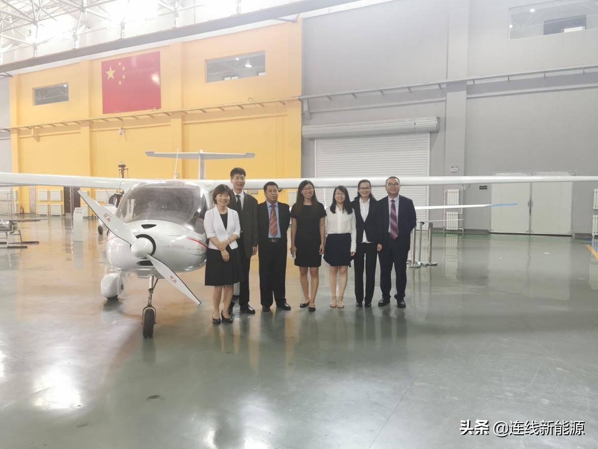 歼八试飞,中国航空工业的骄傲,歼八试飞,中国航空工业的辉煌里程碑