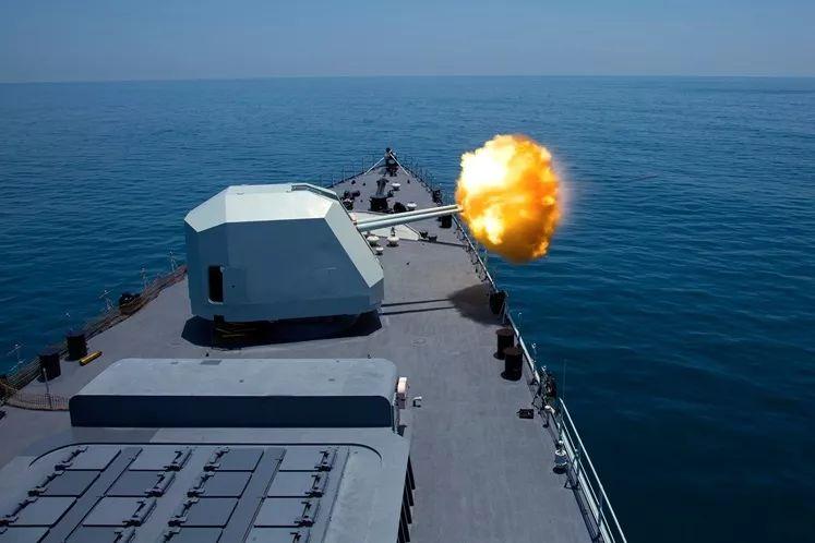 海天雄鹰，辽宁舰舰长扮演者的传奇人生，海天雄鹰，辽宁舰舰长传奇人生揭秘