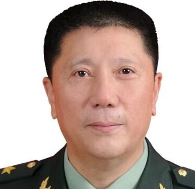 中华人民共和国首任国防部长,林彪元帅的无上荣耀与卓越贡献,林彪元帅,首任国防部长之荣耀与卓越贡献