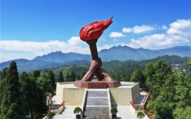 井冈山轮，革命精神的传承与新时代的发展动力，井冈山轮，革命精神传承与时代动力澎湃