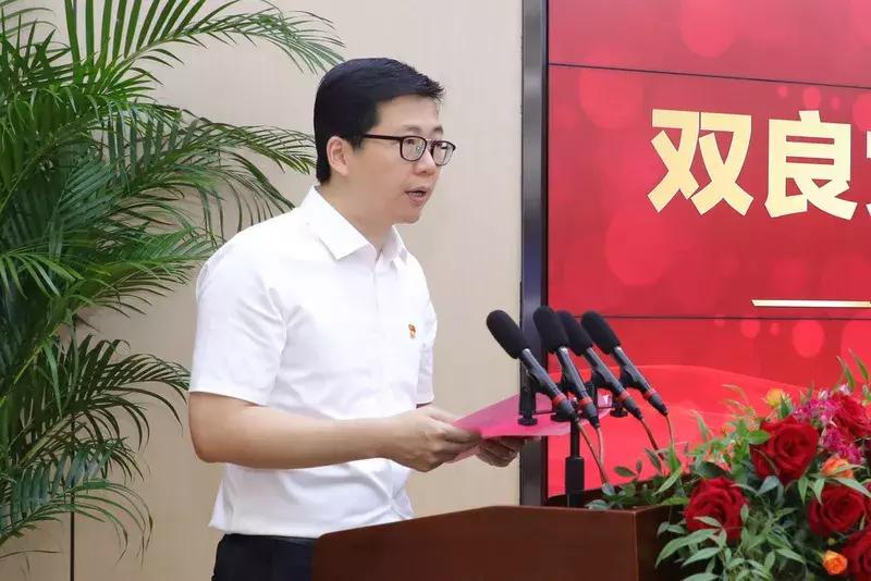 中国今日新闻,工厂的新面貌与发展动态,中国工厂新面貌与发展动态今日新闻速递