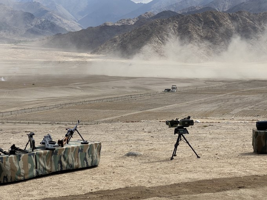 中印边境军演，深化战略互信，促进共同安全，中印边境军演，深化战略互信，共同维护边境安全