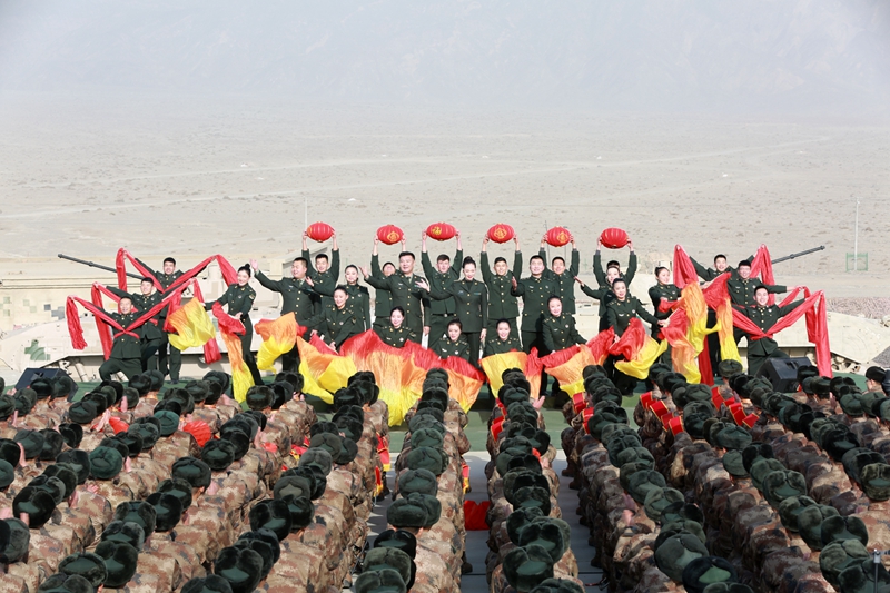 军事频道军营大拜年 2023年,传统与现代的融合,展现军营新春风采,军营大拜年 2023,传统与现代融合展现军营新貌风采