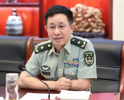 集团军军长和军长谁大的比较与分析,集团军军长与军长权力对比,深度分析与比较