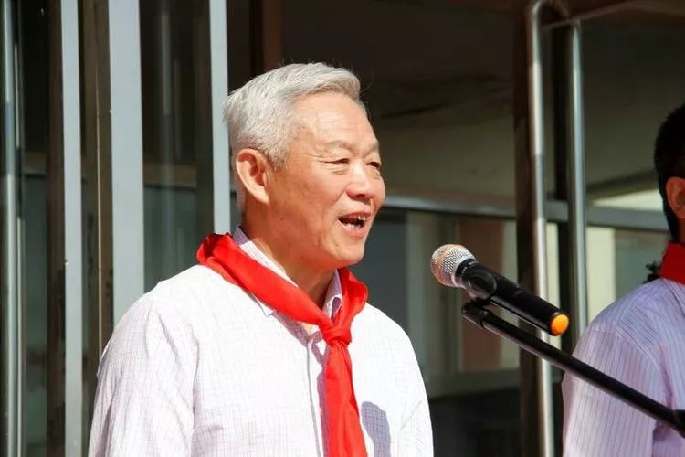 王中王一平特一肖,探寻卓越之路,王中王一平特一肖,卓越之路的探寻