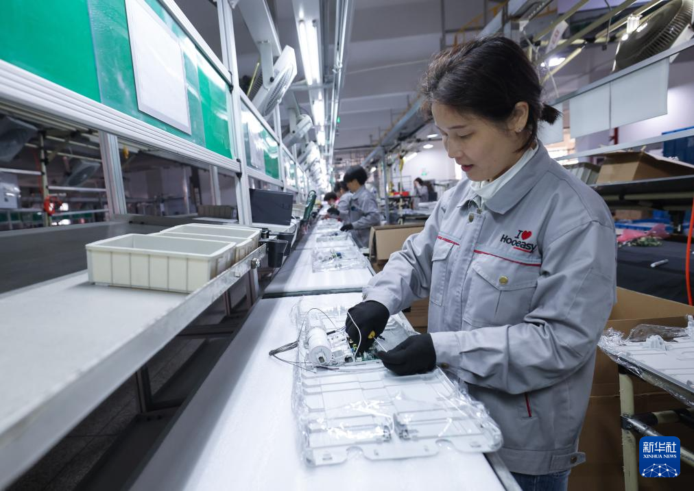 联勤保障中心与空军地勤,哪个更好?深度分析与探讨,联勤保障中心与空军地勤,深度对比与探讨哪个更优?