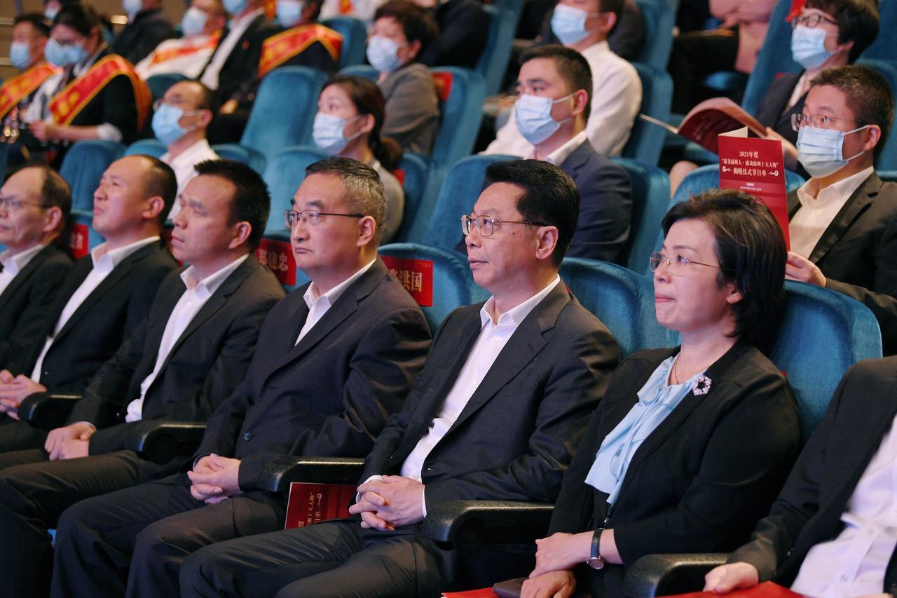 揭秘温州舰参数,深度解析中国海军新一代战舰的实力,中国海军新一代战舰揭秘,深度解析温州舰参数实力