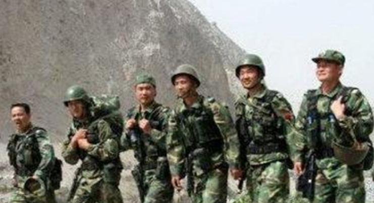 揭秘空降兵第十五军,英勇形象的图片展示,揭秘第十五军空降兵,英勇形象图片展示