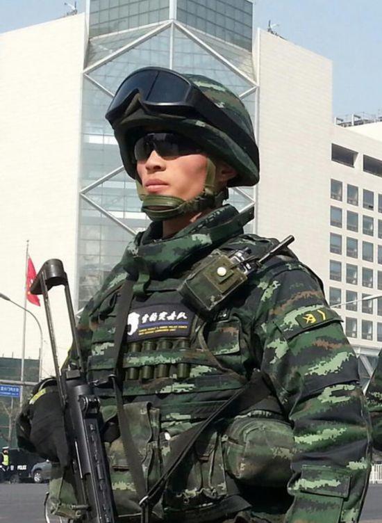 武警与解放军服装的区别,深入解析两大军队服饰特色,武警与解放军服装差异解析,两大军队服饰特色的深度探讨