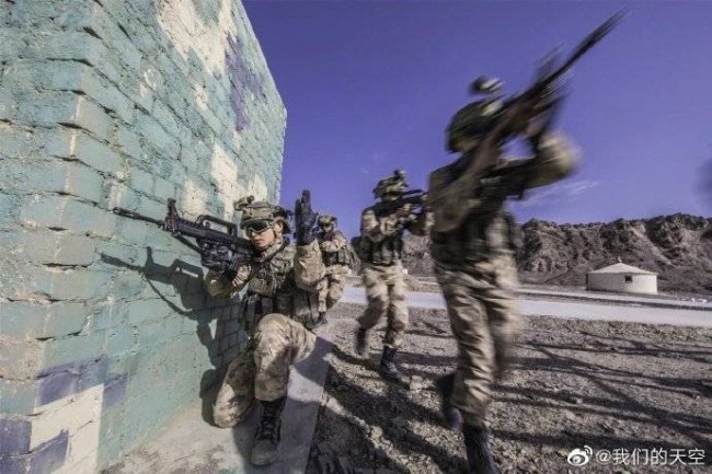 武警城市星空迷彩,守护城市的独特风景线,武警城市星空迷彩,守护城市的独特风景线风采