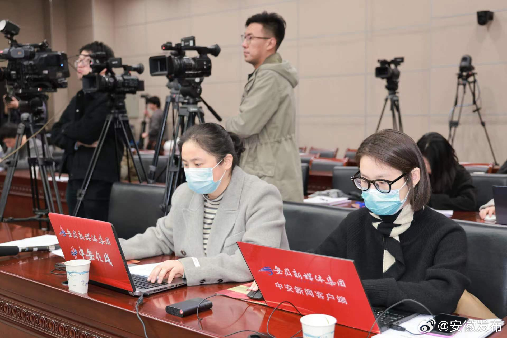 今日新闻发布会现场直播,聚焦时事热点,揭示未来走向,今日新闻发布会聚焦时事热点,展望未来发展走向直播报道