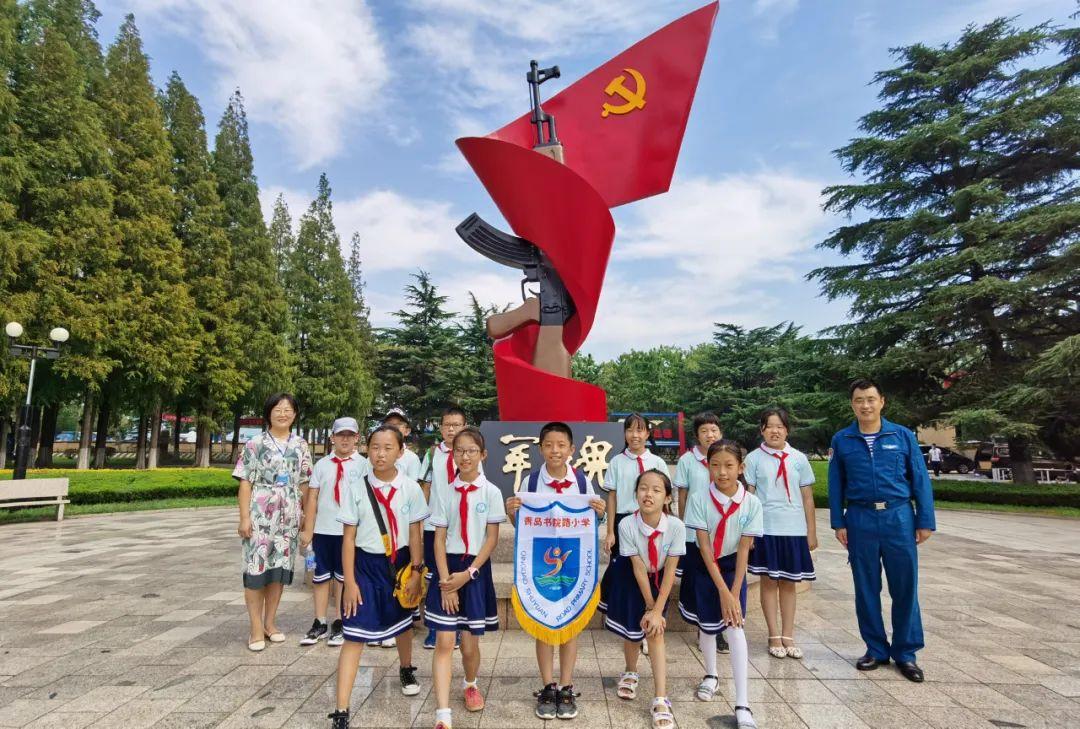 中国舰载机试飞员的五人传奇,中国舰载机试飞员的五人传奇故事