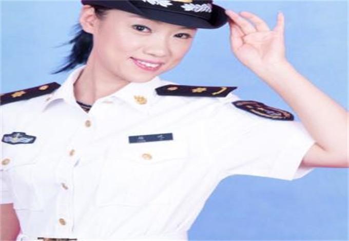 海军杨屹,年龄背后的传奇故事,海军杨屹,传奇故事背后的年龄传奇