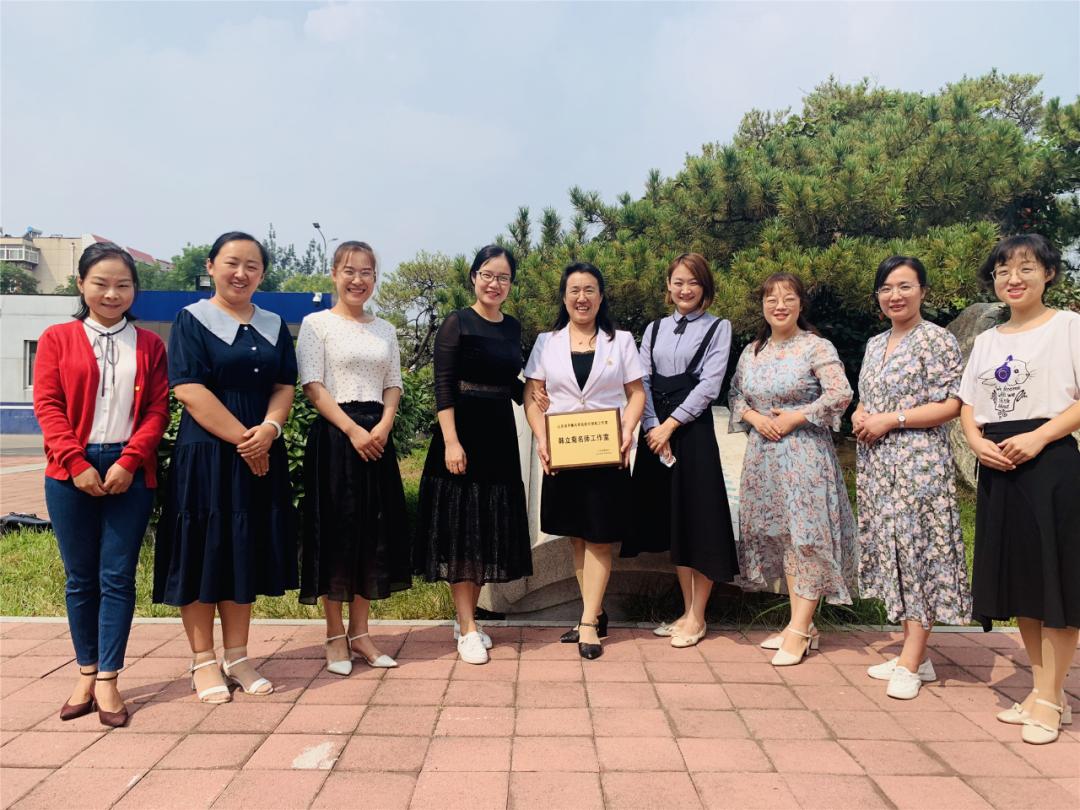 周瑜,国防军事频道主持人的风采,周瑜,国防军事频道主持人的魅力风采