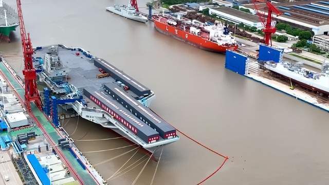 4月，见证历史——003航母下水纪实，见证历史时刻，003航母四月下水纪实