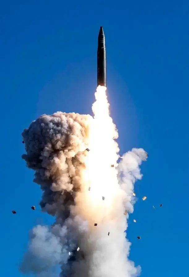 核反弹道导弹,现代安全战略的关键要素,核反弹道导弹,现代安全战略的核心要素