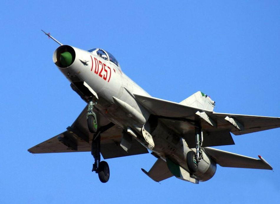 中国空军装备各型战机,力量与技术的完美结合,中国空军装备各型战机,力量与技术的完美融合