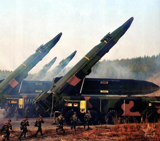 东风导弹家族中的佼佼者,东风-71导弹的射程解析,东风-71导弹射程深度解析,导弹家族中的佼佼者