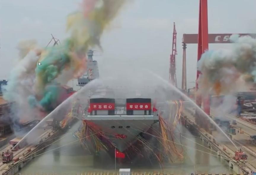 二战日本航母下水仪式,历史背景下的重大时刻,二战日本航母下水仪式,历史背景下的重大时刻揭秘