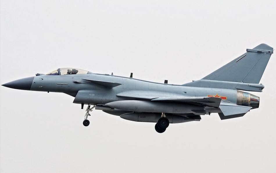 歼-10主力战机,中国空军的骄傲,歼-10主力战机,中国空军的荣耀之刃