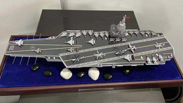 中国核航母模型,展现国家力量与科技进步的象征,中国核航母模型,国家力量与科技进步的骄傲象征