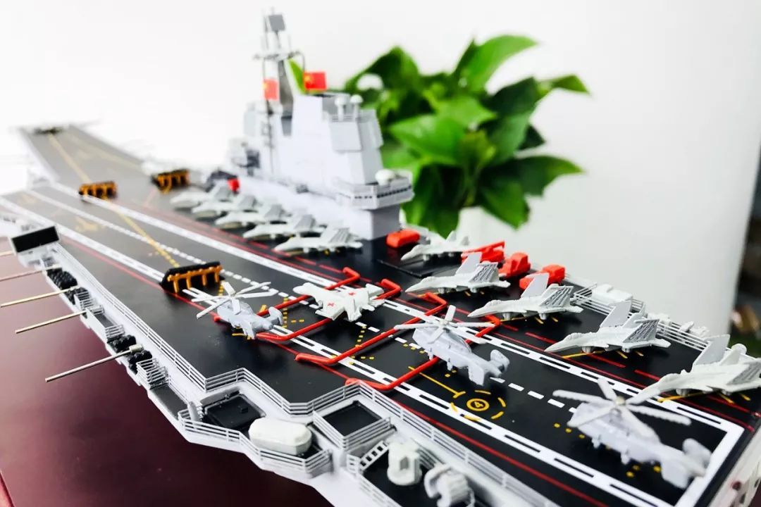 中国核航母模型,展现国家力量与科技进步的象征,中国核航母模型,国家力量与科技进步的骄傲象征