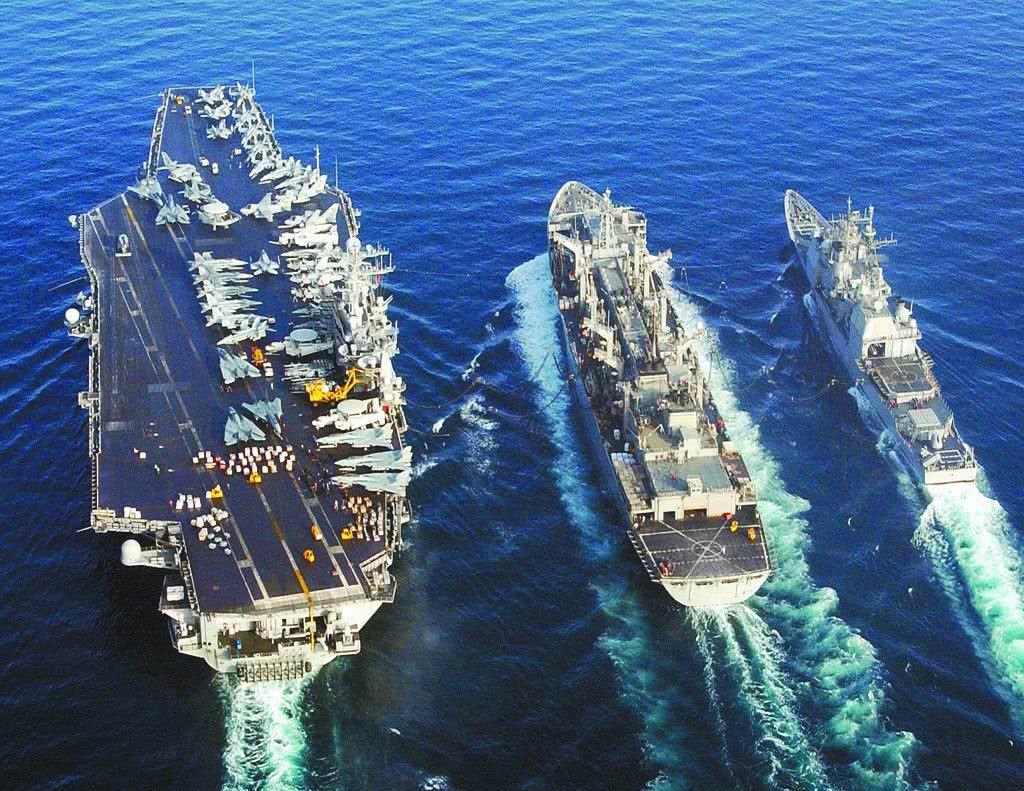 中国第一艘航母，历史与未来的交汇点，中国首艘航母，历史与未来的交汇点探索