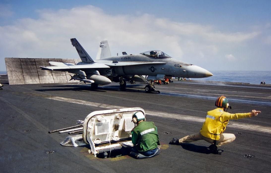 航母配置人员数量详解,航母配置人员数量深度解析