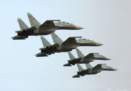 歼8战斗机图片与王昂，一段历史与传奇的交汇，歼8战斗机与王昂，历史与传奇的交汇点图片展示