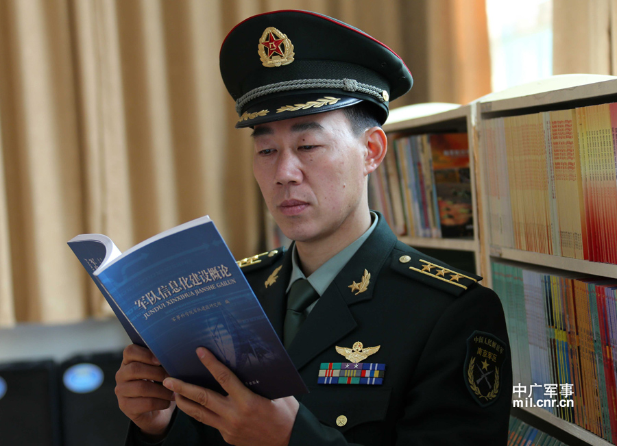 陆航局盛建忠,领航航空事业的杰出领导者,陆航局盛建忠,航空事业的卓越领航者