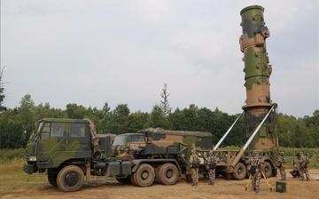 东风21导弹旅,揭秘中国战略导弹部队的精锐之旅,东风21导弹旅,中国战略导弹部队的精锐之旅揭秘