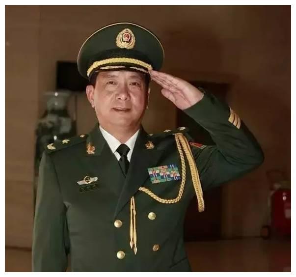 丁晓兵担任8730部队政委的领导风采与卓越贡献，丁晓兵担任8730部队政委的领导风范与卓越贡献