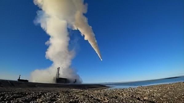 东风21D是否已被淘汰？探讨其现状和未来，东风21D的现状与未来探讨，是否面临淘汰？