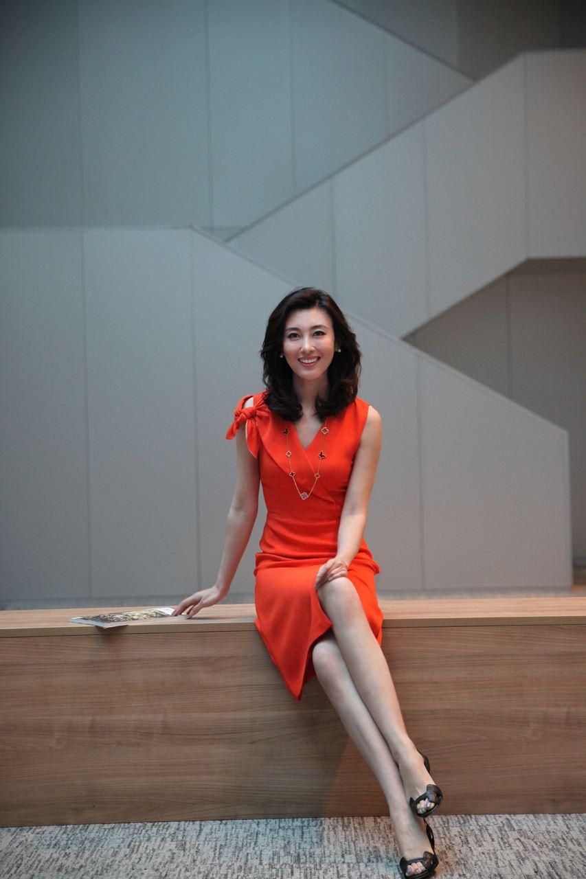 海峡主持人简介资料，海峡主持人的简介资料