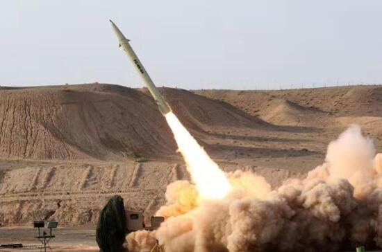 伊朗为何能成功击落全球鹰，技术、策略与地区动态的交织，伊朗成功击落全球鹰背后的技术、策略与地区动态因素解析